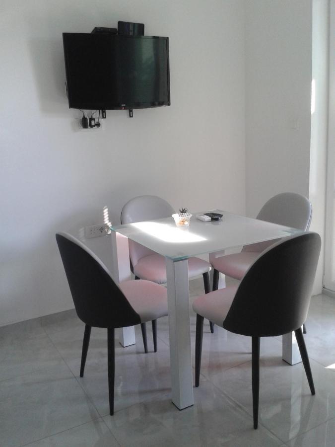 Appartamento Sea View Zara Esterno foto